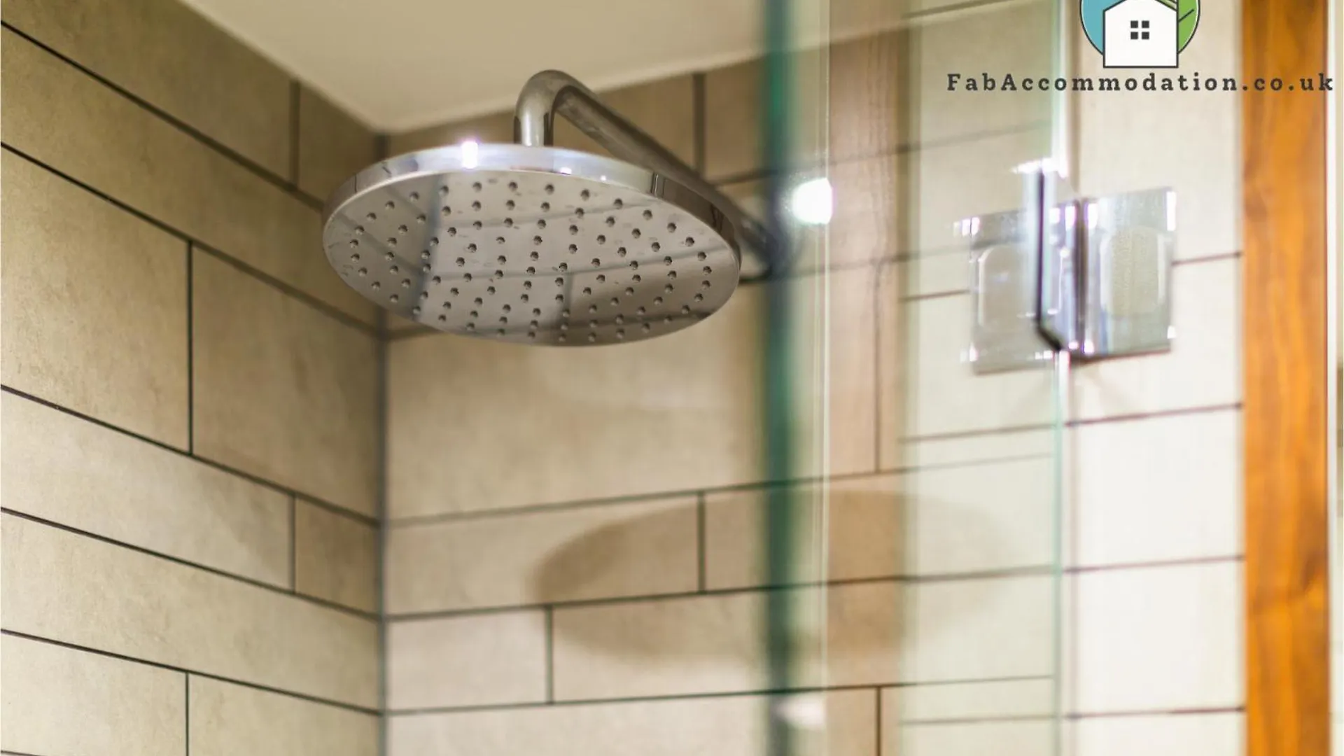 Amazing Flat-Parking Available-By Fabaccommodation كارديف 0*,