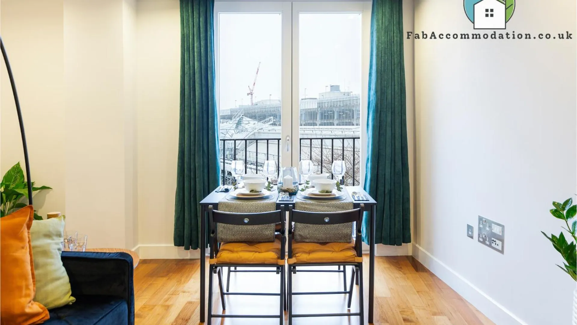 Amazing Flat-Parking Available-By Fabaccommodation كارديف شقة
