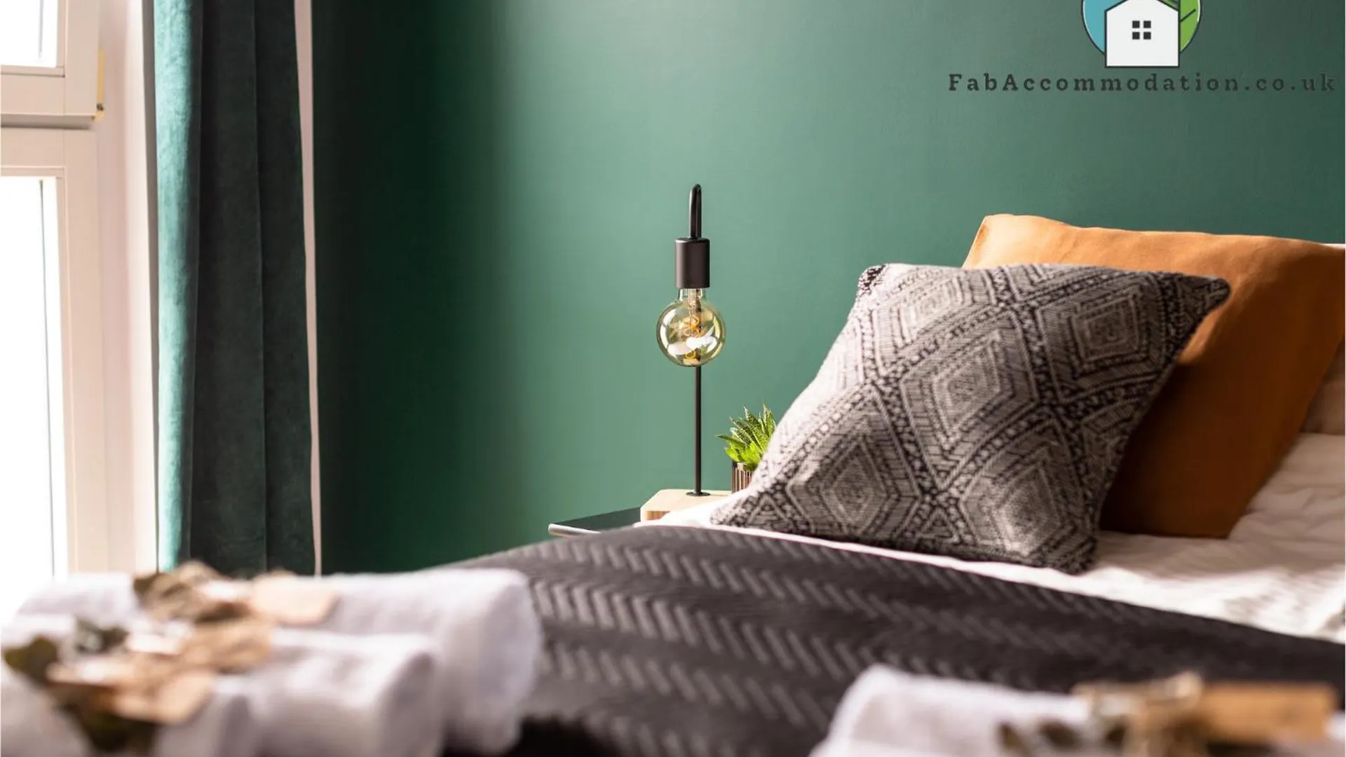شقة Amazing Flat-Parking Available-By Fabaccommodation كارديف المملكة المتحدة